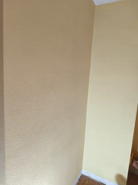 Acabado de yeso en vivienda con paramentos lisos
